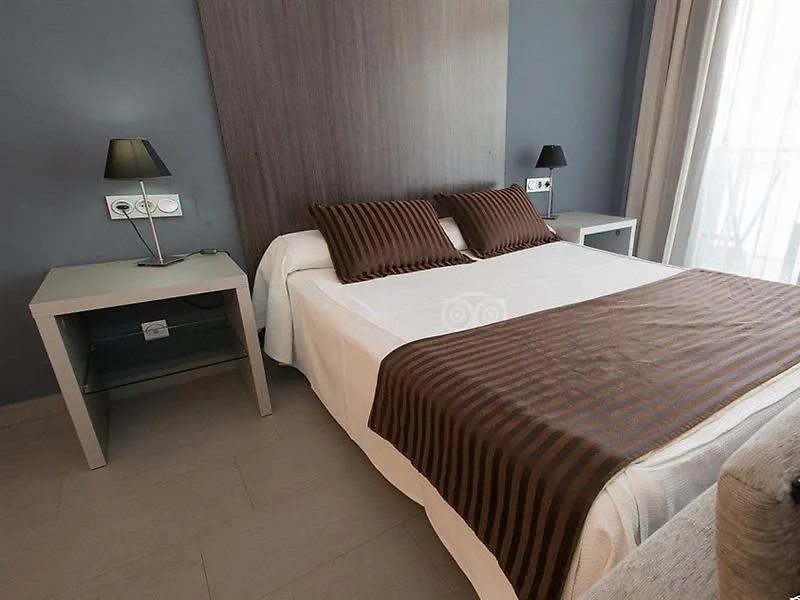 Aparthotel Four Elements Suites Salou